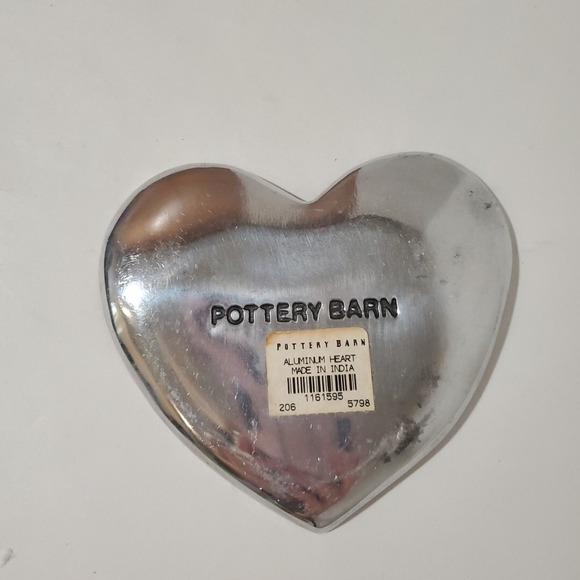 Pottery Barn Trinket Tray - Silver Tone Aluminum Heart India Ring Coin Dish - Picture 2 of 7